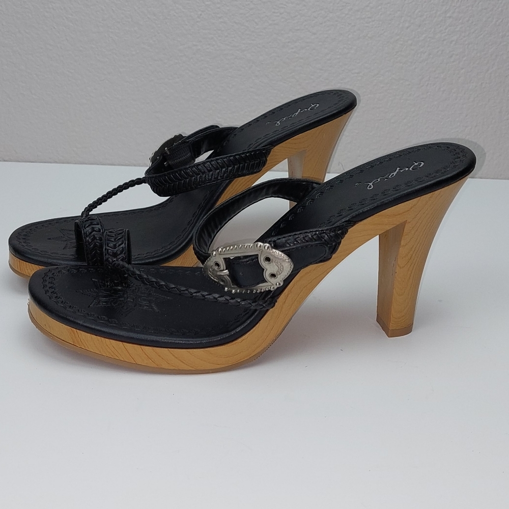 Women Qupid high heel sandals